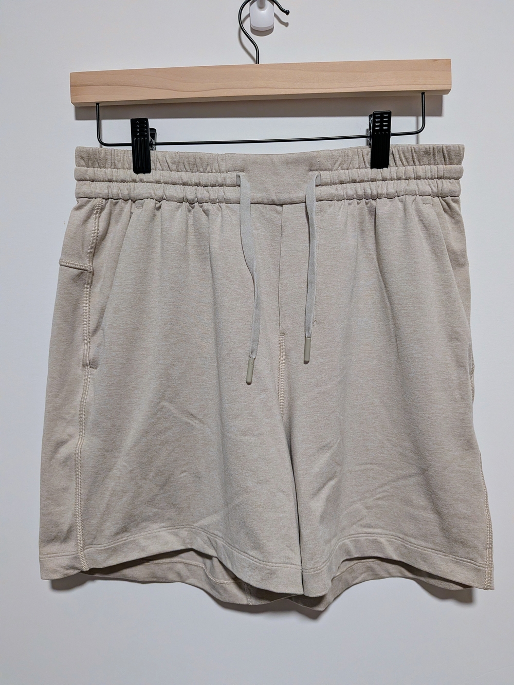 Lululemon Soft Jersey Short 5" Men's Small Heathered Oatmeal Beige